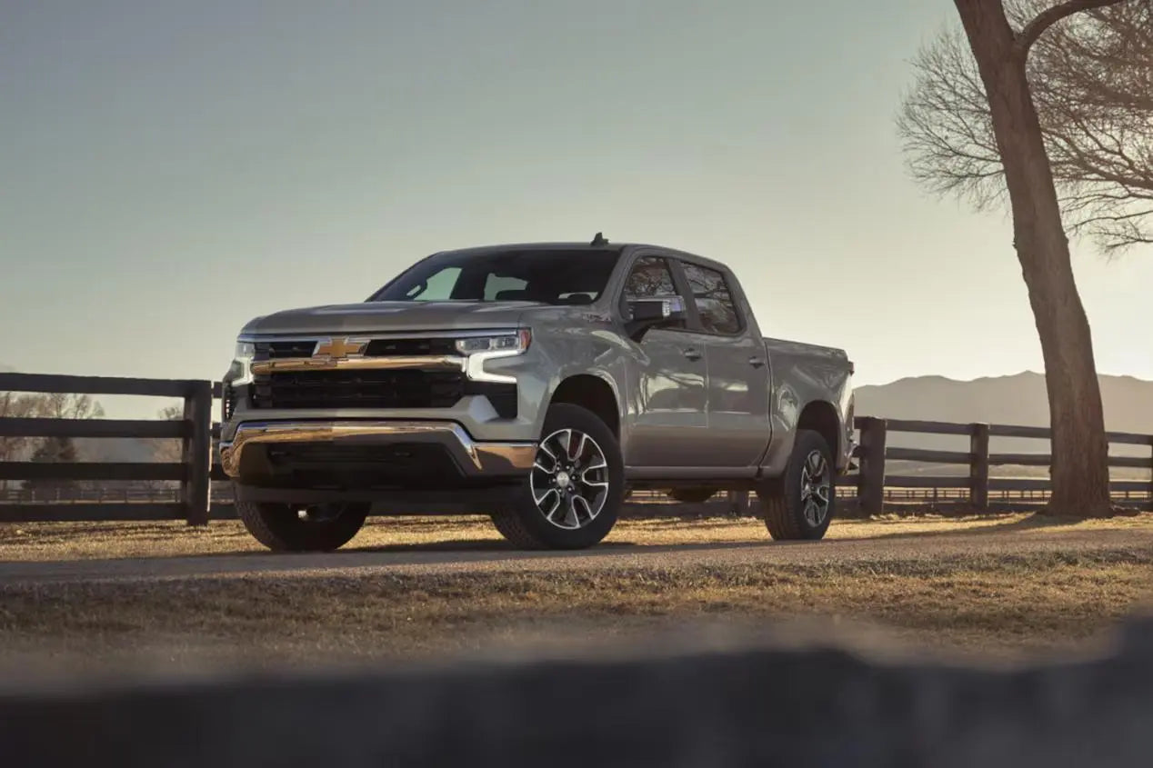 White Chevrolet Silverado